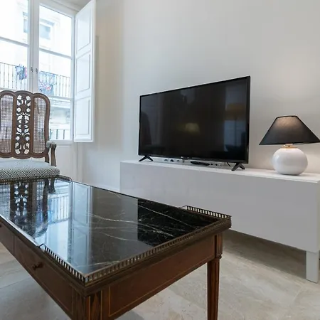 Wonderland Apartment *